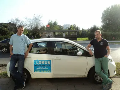 Lokus. Ośrodek szkolenia kierowców. Kulik M.